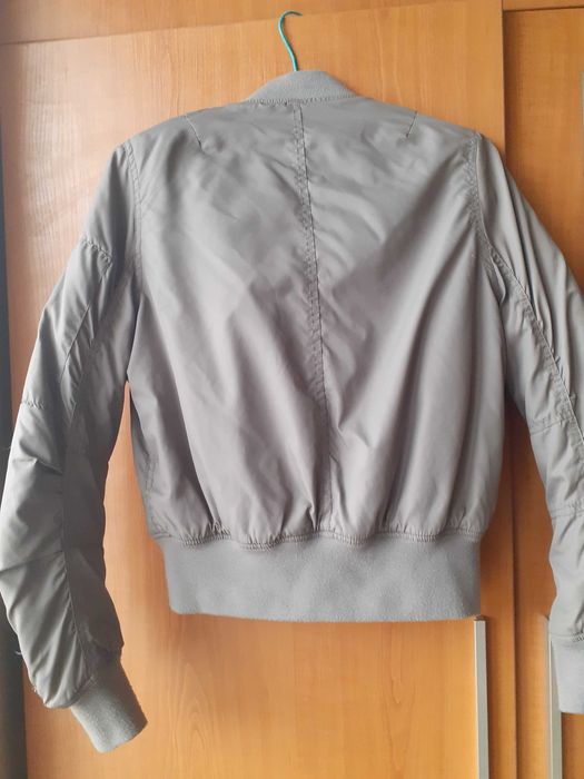 Дамско преходно яке (бомбър) RUT&CIRCLE