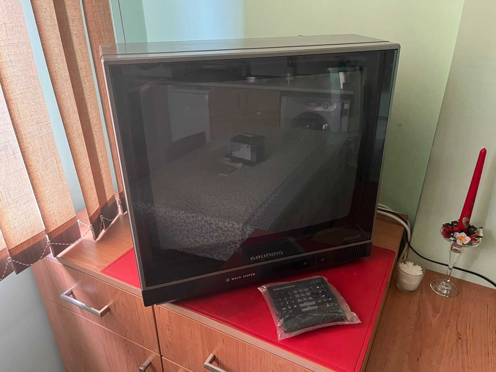 Телевизор Grundig Monolith 1986г.