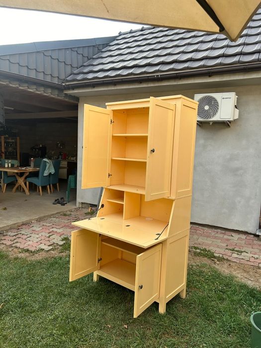 Vând dulap ikea din lemn