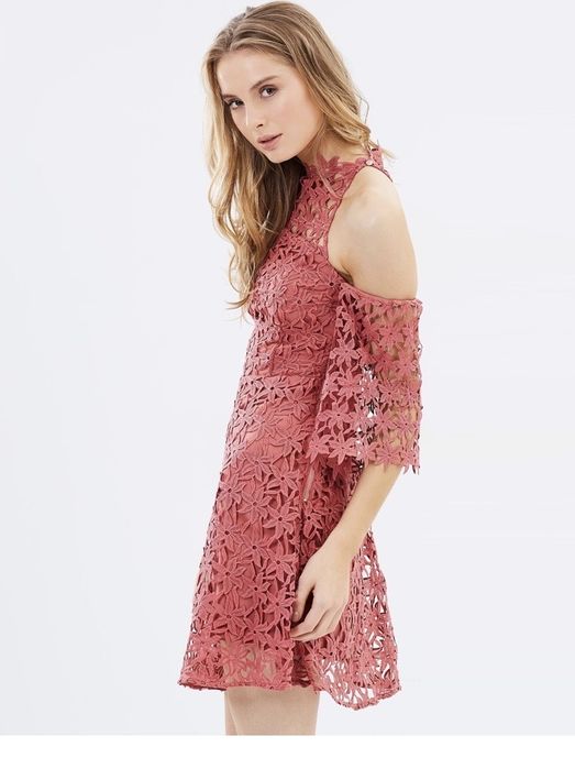 Малко бижу ново keepsake the label