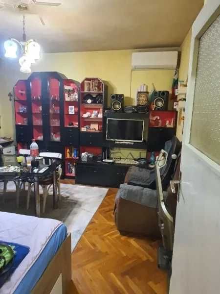 Продава се Етаж от къща в Пловдив, Кършияка - 100 кв.м за 765 €/кв.м - Снимка #2