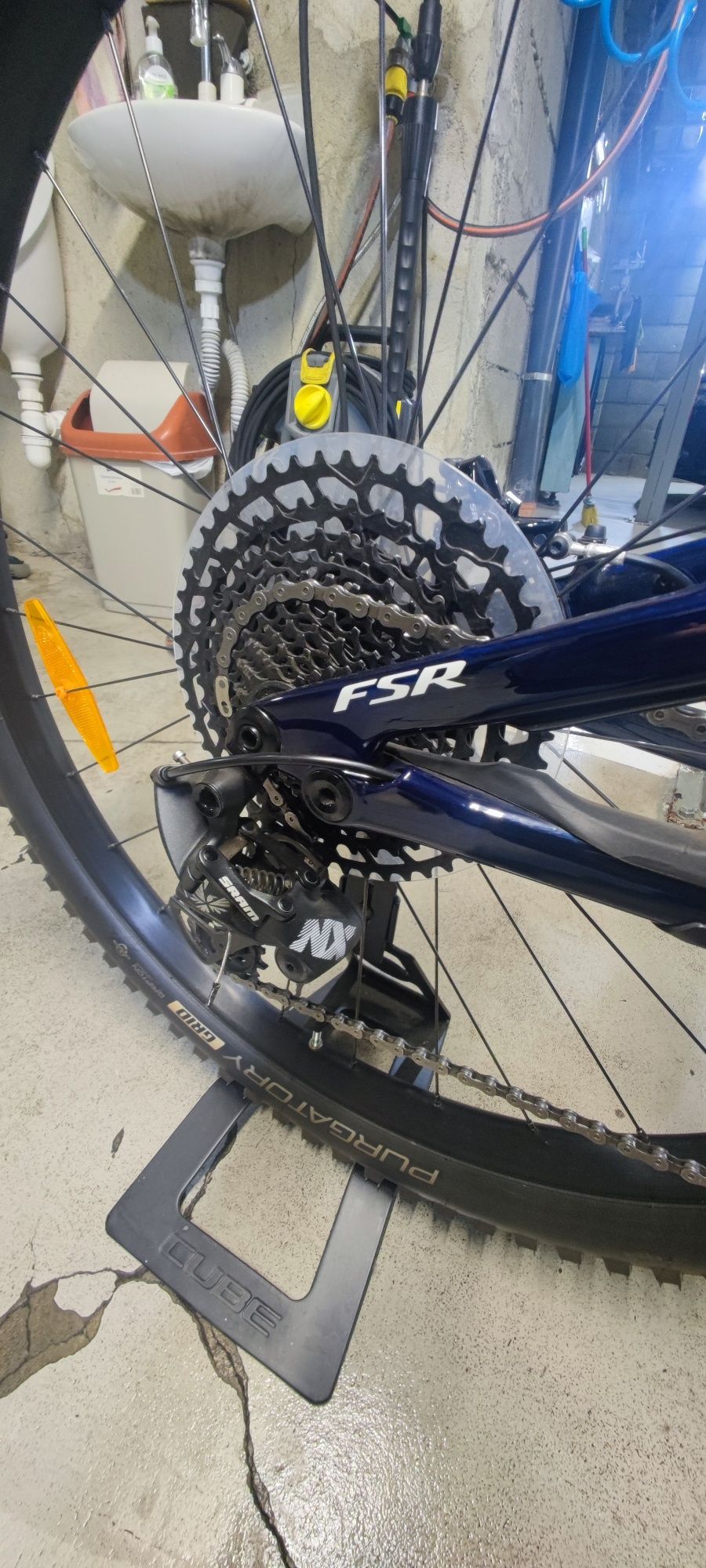 Bike Specialized carbon enduro бартер за електрическо