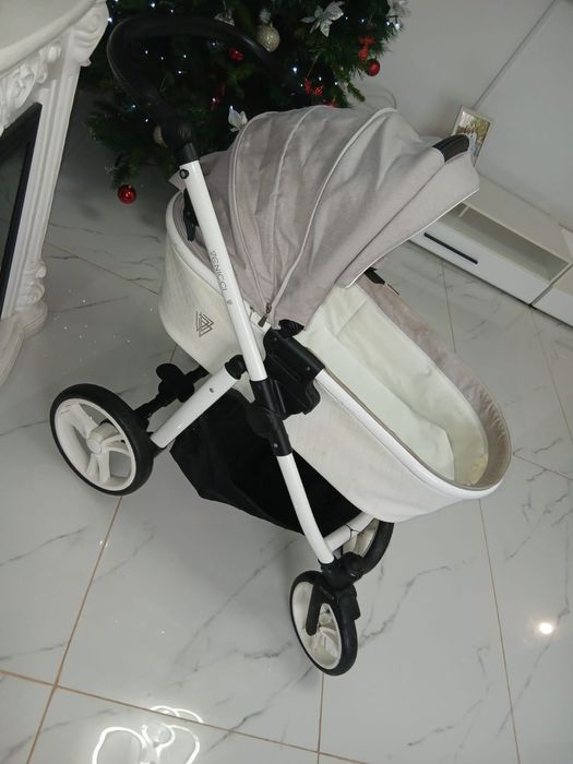 Vand căruț copii  venici