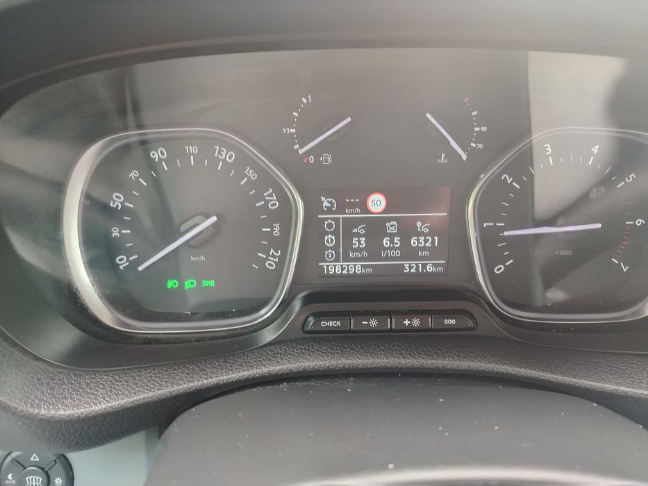 Vând Peugeot Expert 2021 1,5 Diesel 120 CP euro 6