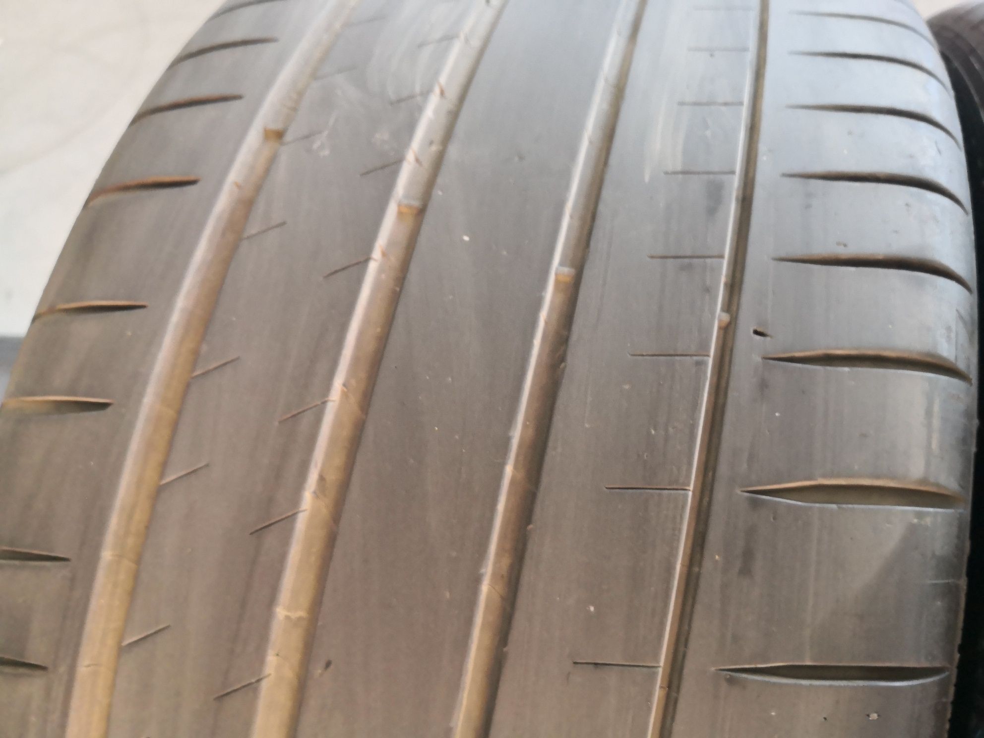 275 35 20 цола гуми Michelin dot 19