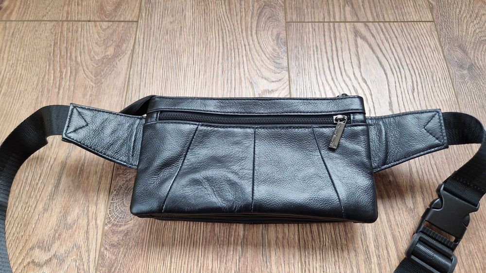 Мъжка чанта през рамо от естествена кожа. Бъбрек