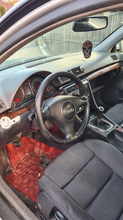 Vând sau schimb audi a 4 2002 propietar taxe la zi