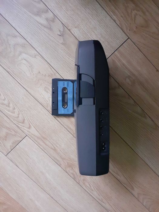 casetofon slim Grundig