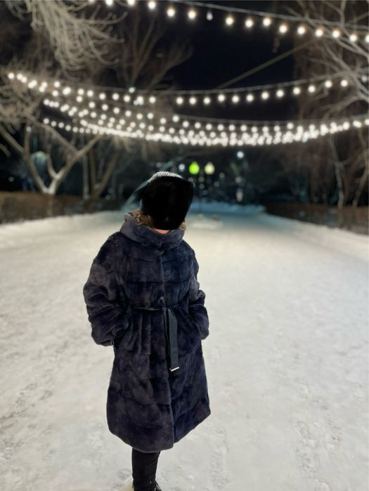 Продам норковую шубу