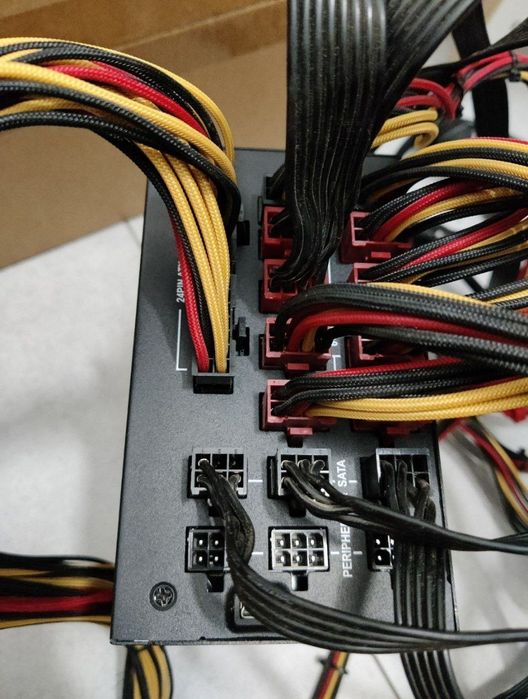 Thermaltake Toughpower DPS G RGB 1500W Titanium | обмен на ROG PSU