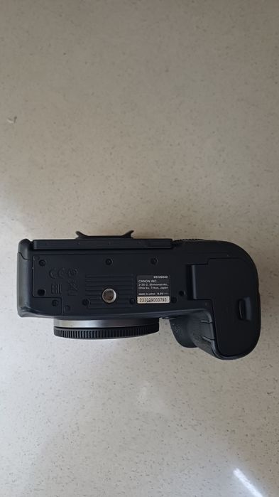 Фотоаппарат кенон R6 сотилади холати яхши