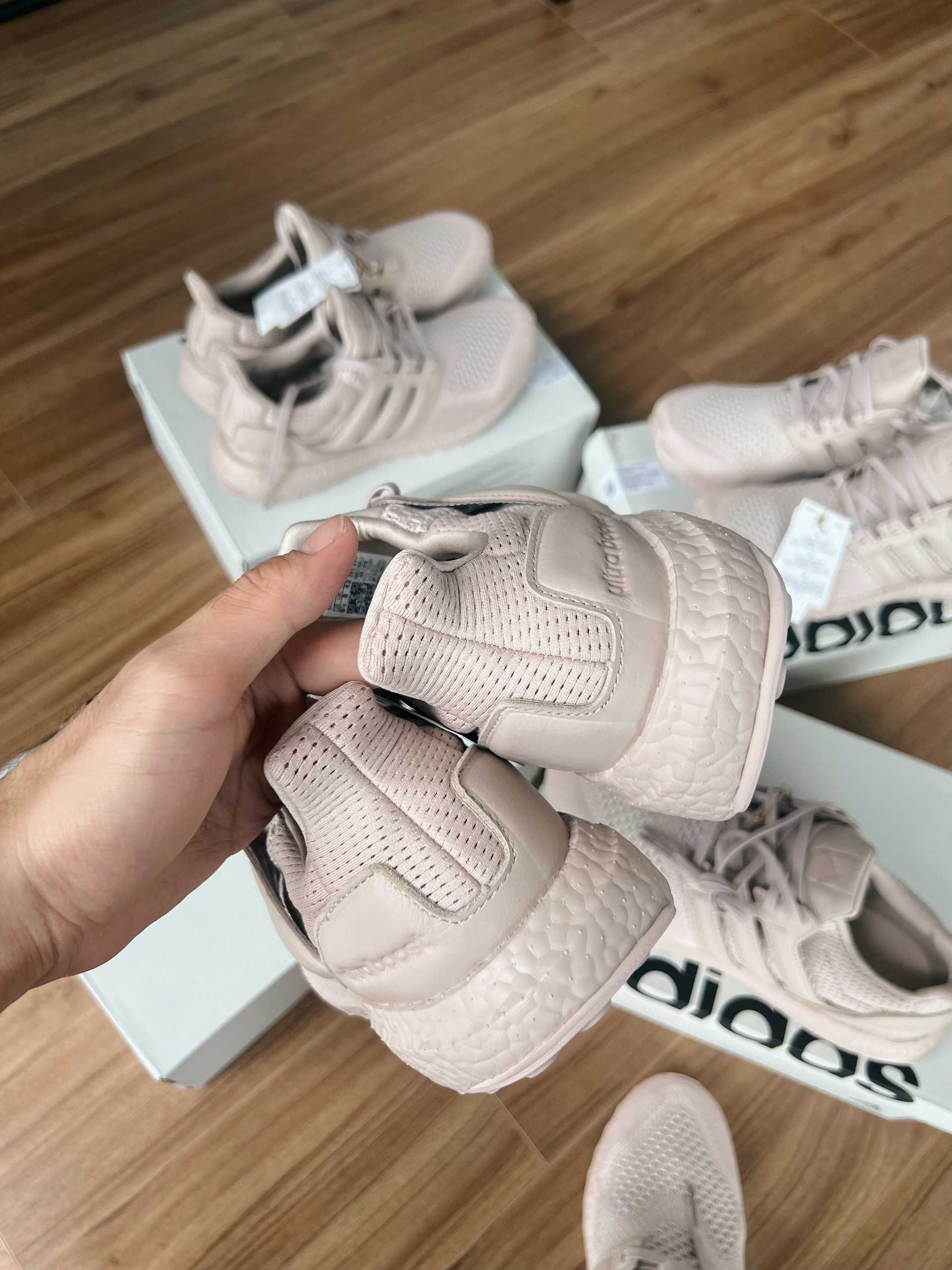 Оригинални маратонки *ADIDAS ULTRABOOST REEDITION 2023 * EU43 1/3