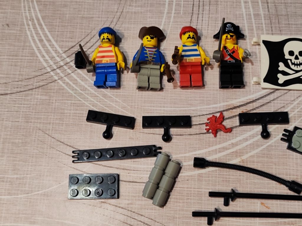 Лего пирати lego 6268 renegade runner 1993 г