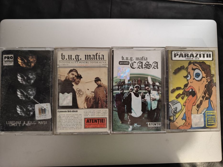 Casete hip-hop românesc - B.U.G. Mafia, Paraziții