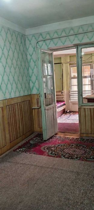 Parkent tumanida Hovli sotiladi