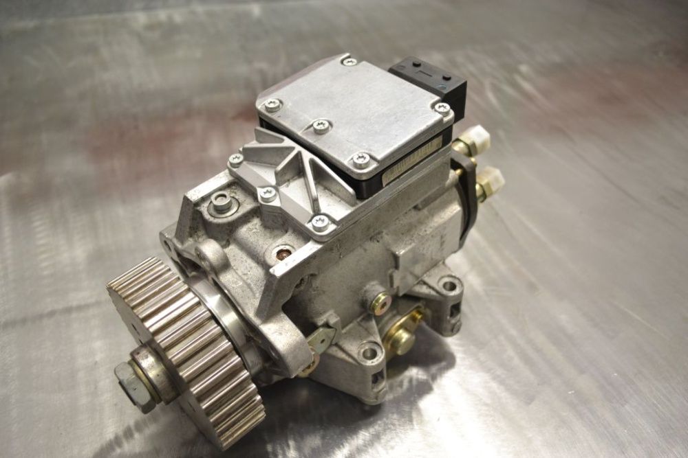 Pompa de injectie BMW 320 E46