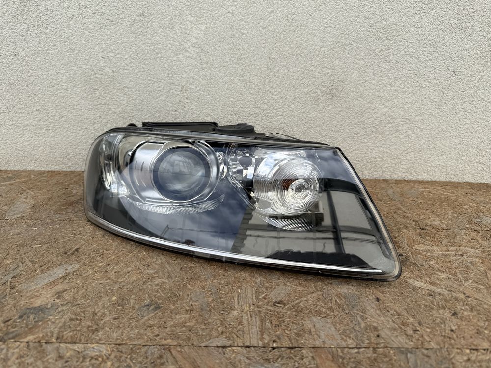 Far dreapta VW Touareg 7L Xenon 2003-2007 Original Europa