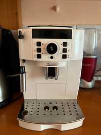 Espressor Automat DELONGHI MAGNIFICA S 21.117.W