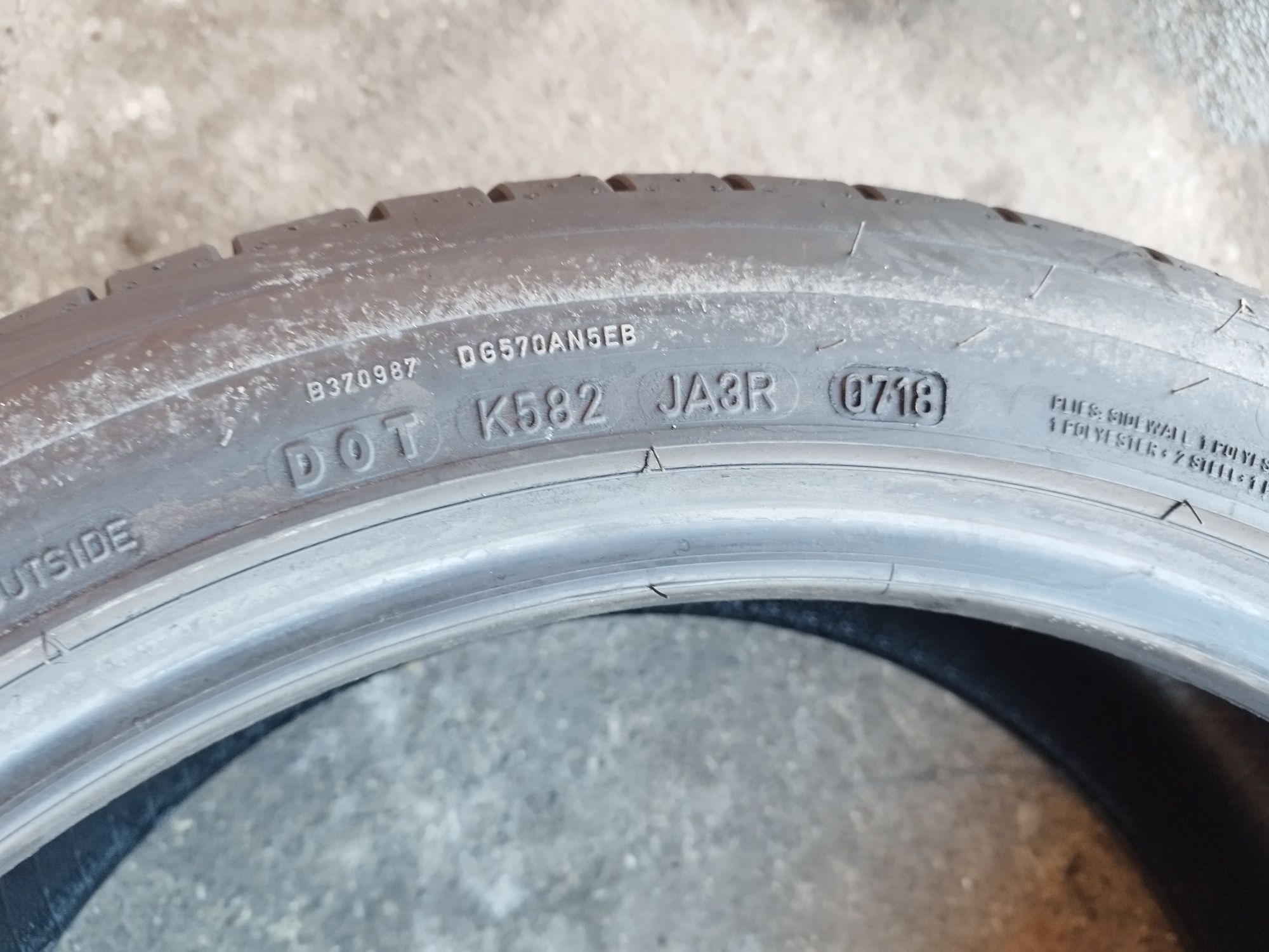 4 anvelope de vară ca si noi Dunlop RFT 225/45/19