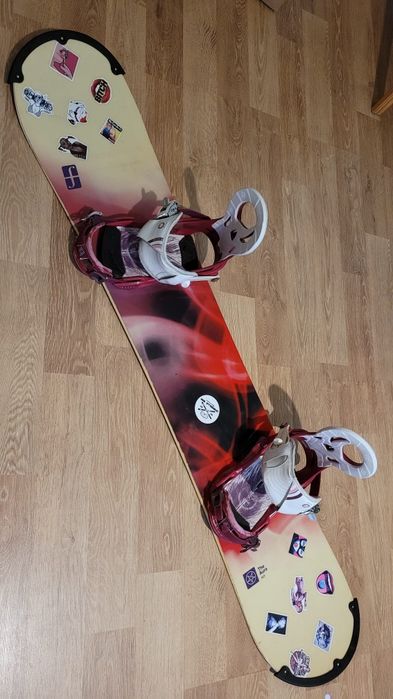 Placa snowboard FORUM 143 + legaturi NITRO + boots NITRO 38
