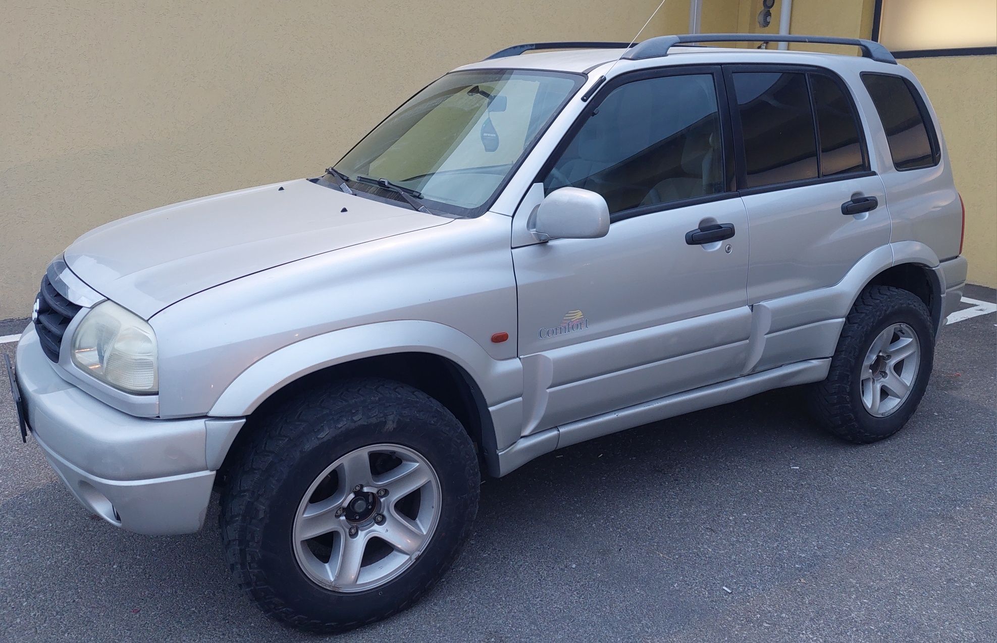 Suzuki Grand Vitara 2.5 V6