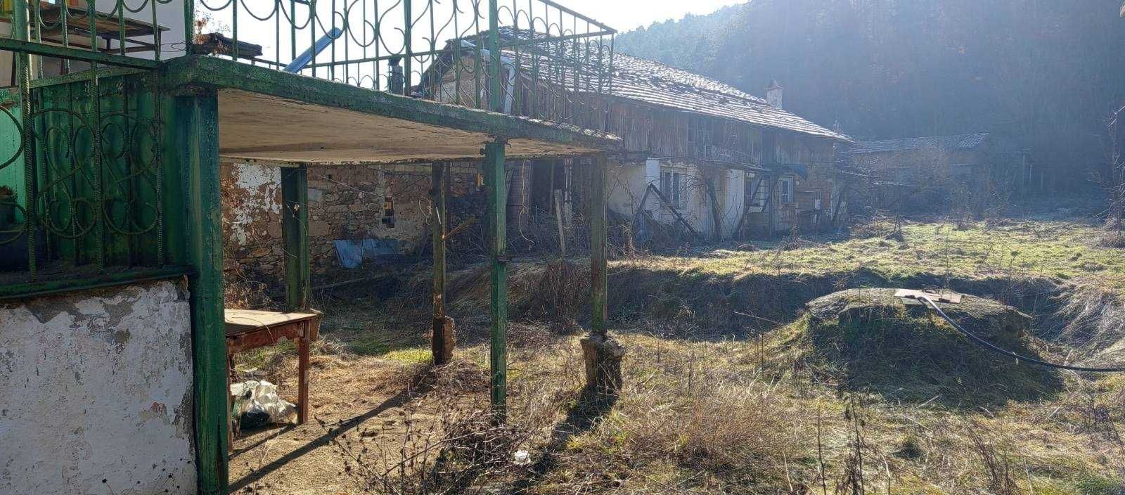 Продава къща в село Турия