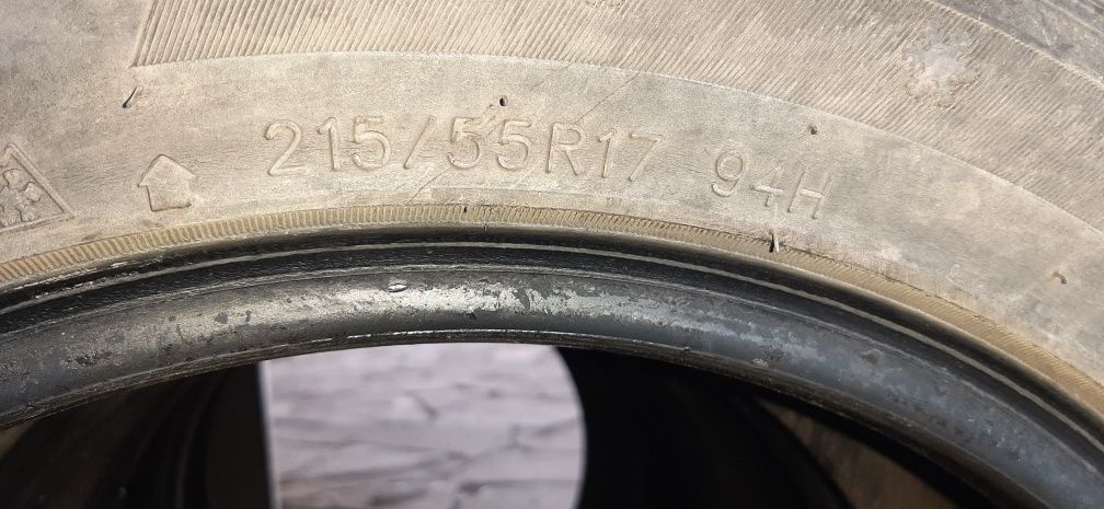 Продаются бу шины зимние   215/55/17