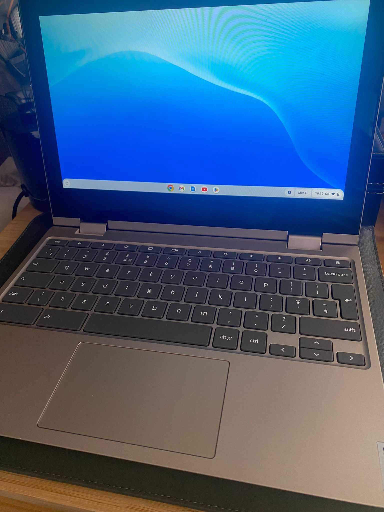 Lenovo IdeaPad Flex 3  ( 2-in-1 Laptop/Tablet)