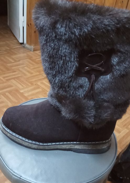 Продам женские унты