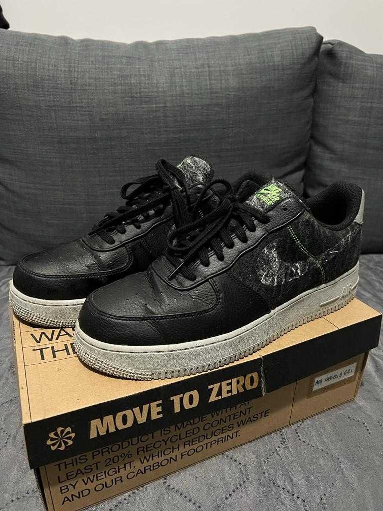 Adidasi Nike Air Force 1, model marmura, negru cu gri, marimea 47.5