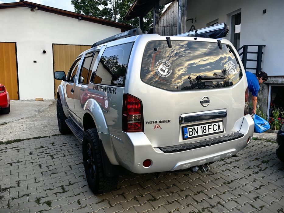 Nissan pathfinder r51 2012