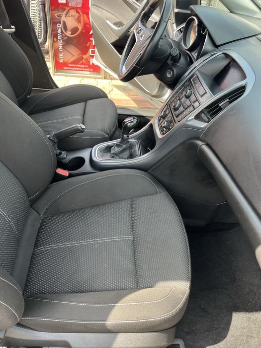 Opel Astra J 2014