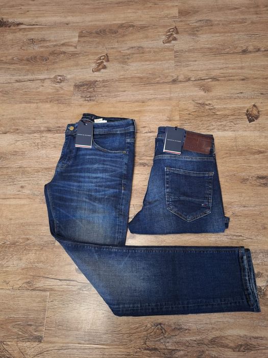 Blugi Calitate superioara premium Tommy Hilfiger.