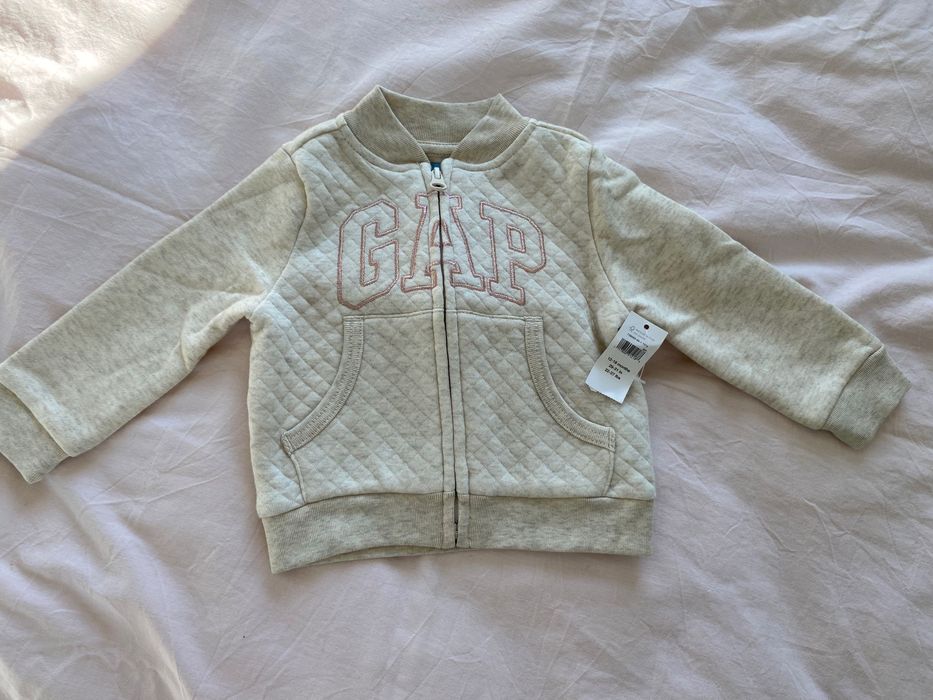 Комплект от 4 части Zara, GAP чисто нови