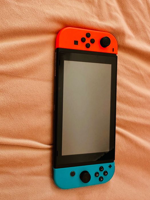Nintendo  Switch