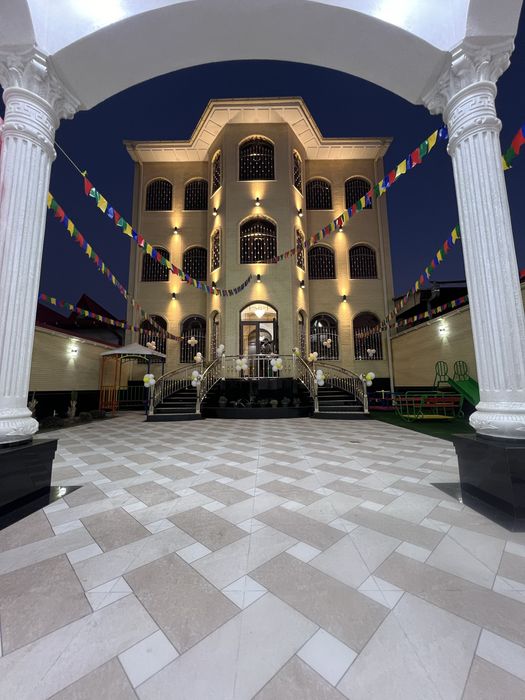 Срочна болшой дом