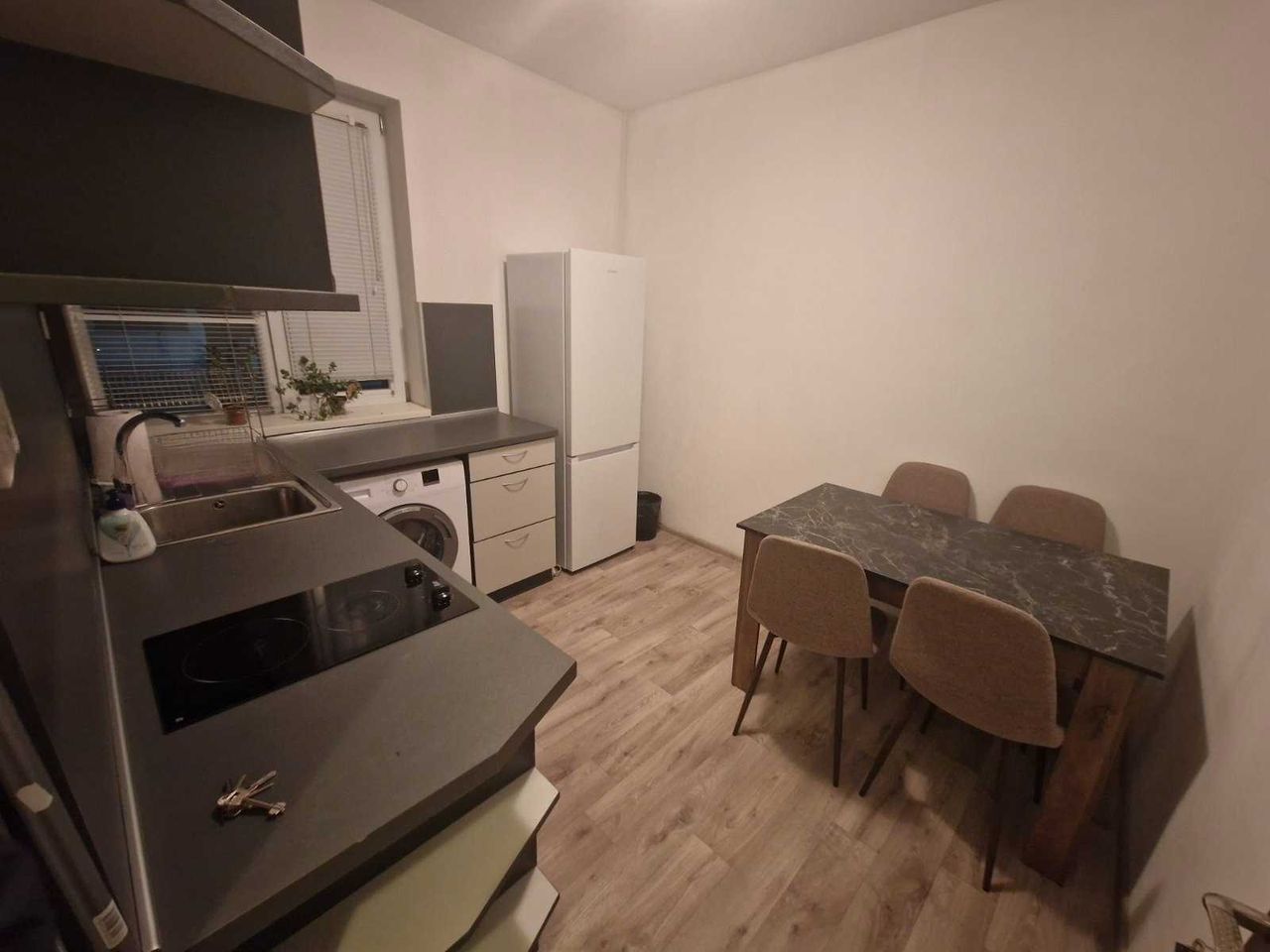 Дава се под наем Тристаен апартамент в София, Илинден - 63 кв.м за 700 € - Снимка #3
