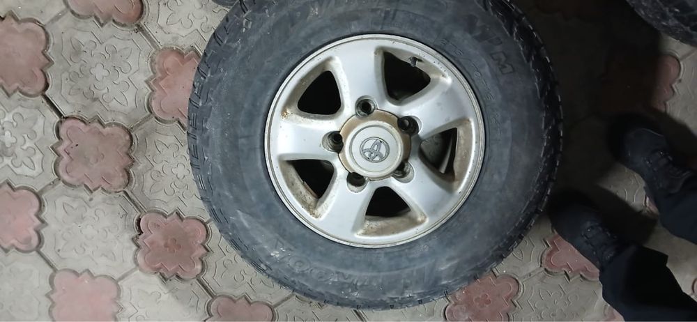 Продам шины с дисками
