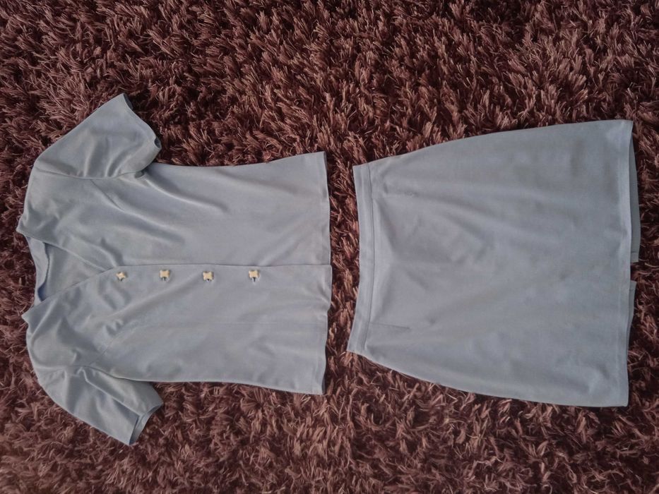 Costumaș mărime XS-S,fusta și sacou cu mânecă scurtă