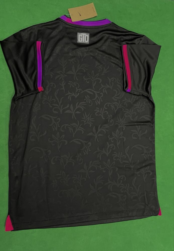 PSG "Paris Noir" Premium Kit
