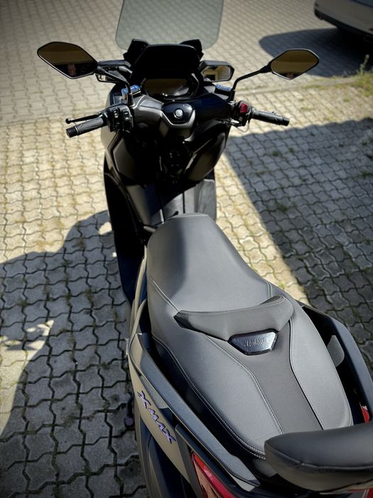 Yamaha X-Max 300 an 2024 cu garantie