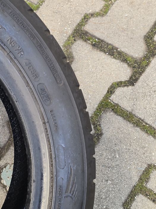 225 45 17 Dunlop