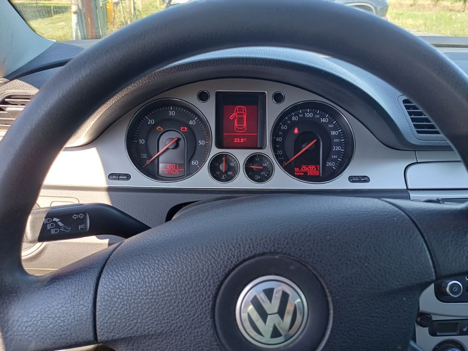 Proprietar vând VW PASSAT b6