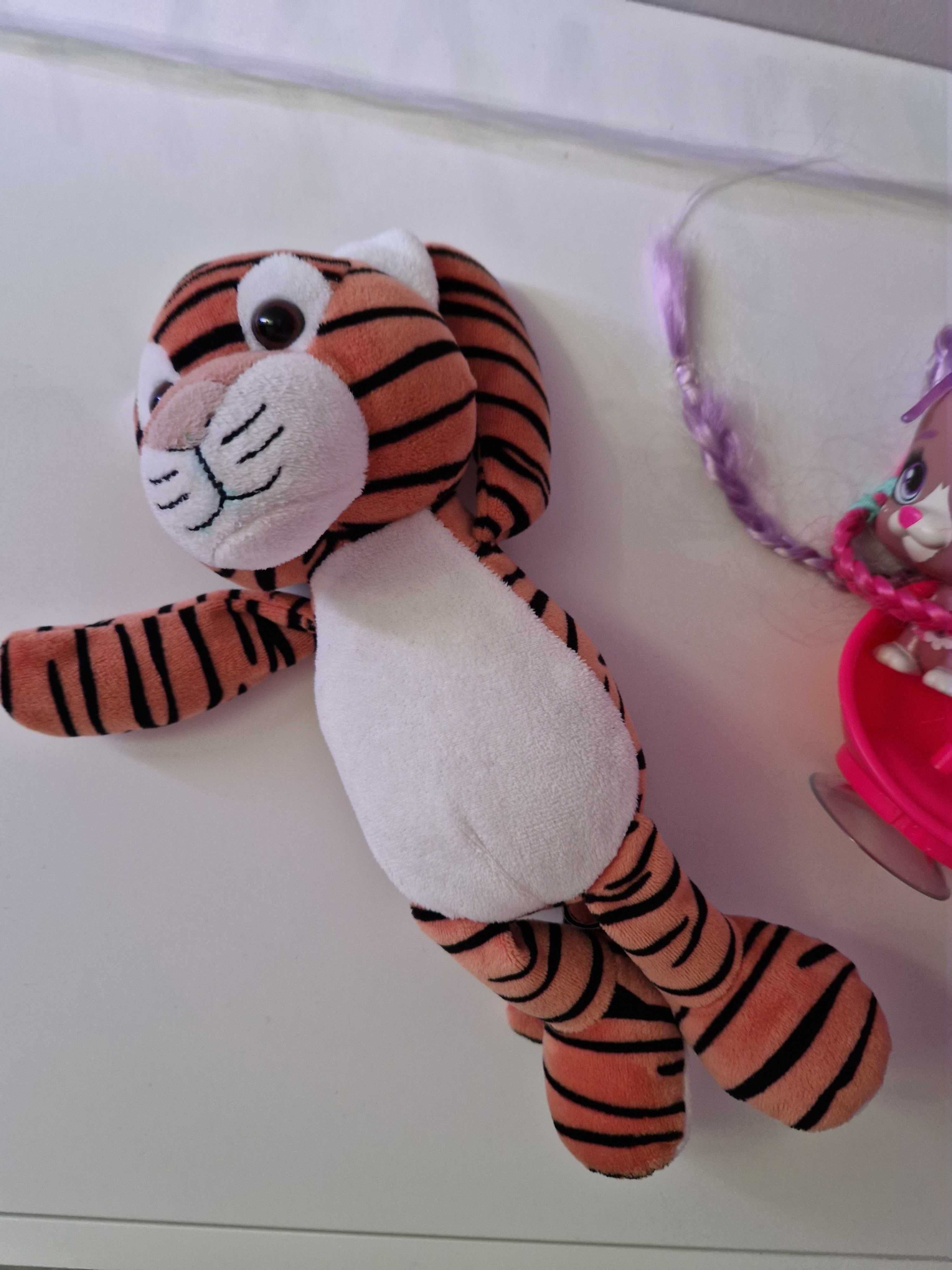 Плюшени играчки - коте, еднорог, тигър, Йода от Междузвездни войни