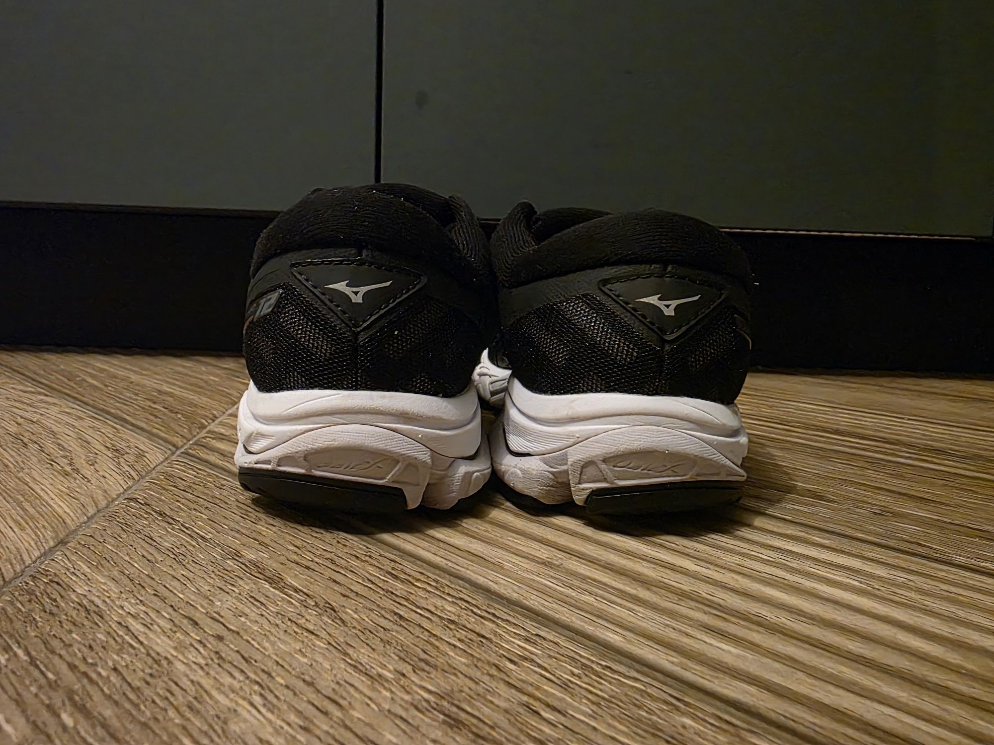 Дамски маратонки  MIZUNO