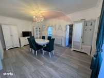 Apartament ultracentral cu 3 camere de închiriat
