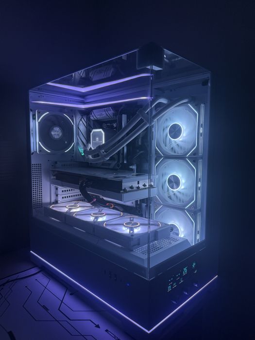 PC Gaming High-End White | Ryzen 7 7700 | RX 6700 XT