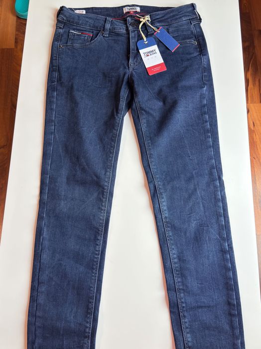 Blugi Tommy, Low rise skinny