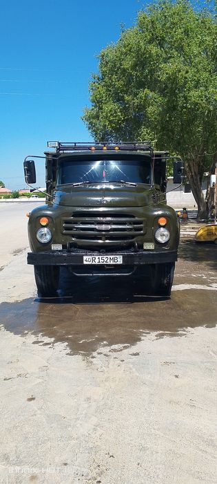 Zil 130 uz agʻdaruvchi