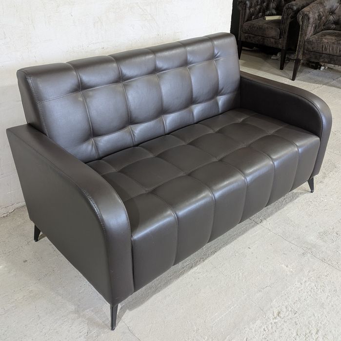 Диван двухместный для дома и офиса